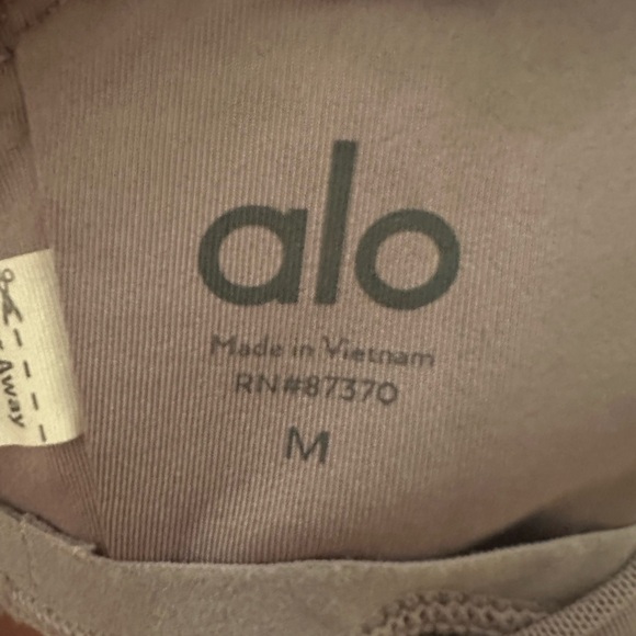 Alo Yoga Lavish Bra Lavendar Smoke Sz M - Picture 5 of 5